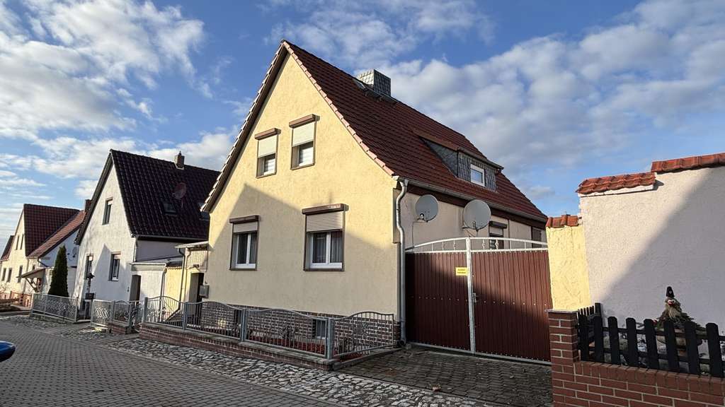 Immobilie in Hedersleben - Gemütliches Zuhause in ruhiger Wohnlage - Bild 1