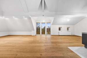 Erstbezug: Frisch ausgebaute Dachgeschoss-Maisonette mit Galerie und 5 Zimmern – Die vollständige Adresse der Immobilie erhältst du vom Anbieter., 14195 Dahlem, Berlin – Vorschaubild 5