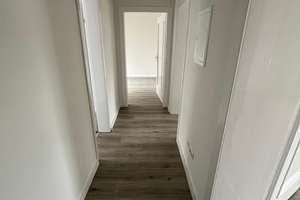 Sommer Special " 1.000,00 € Gutschein bei Anmietung " Renovierte 3 Zimmer Wohnung zu vermieten – Sundgaustr. 12, 47137 Obermeiderich, Duisburg – Vorschaubild 11