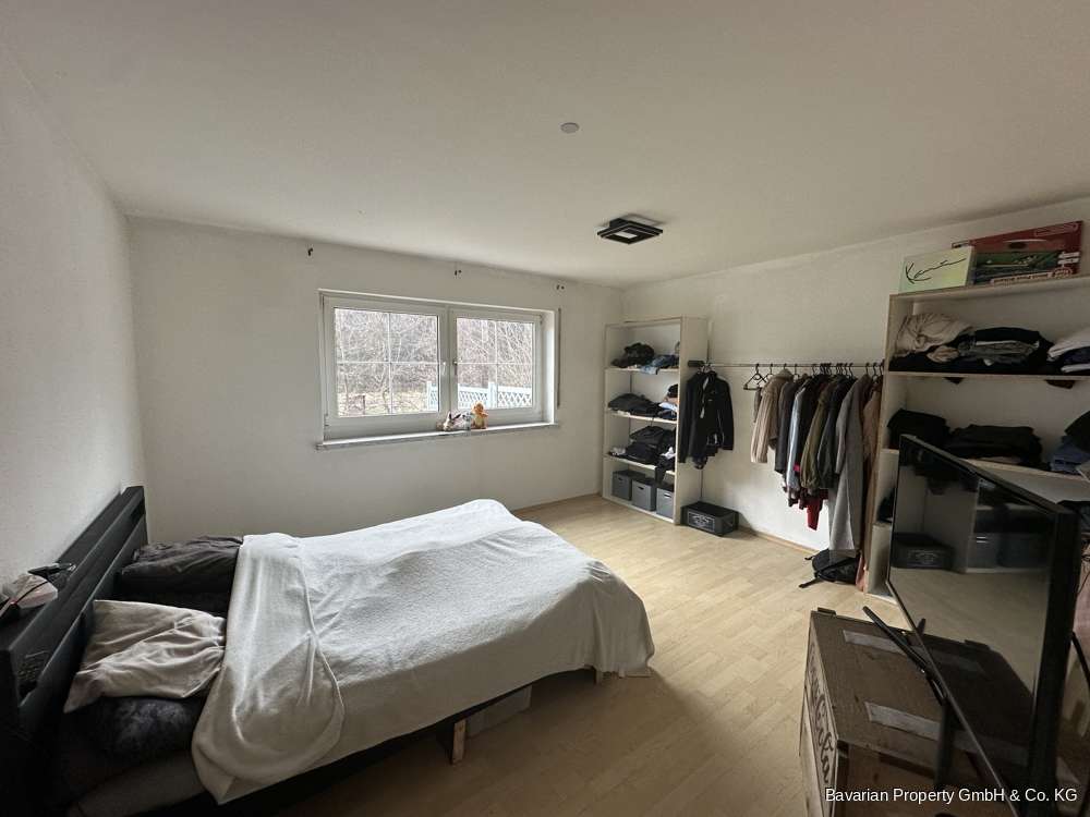 Immobilie in Viechtach - Dreifamilienhaus in Großenau bei Viechtach - jetzt ohne Wohnrecht! - Bild 10