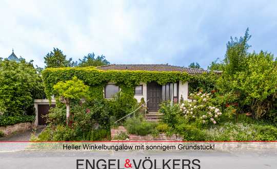 Stadtnahe Traumlage: Heller Winkelbungalow mit sonnigem Grundstück!