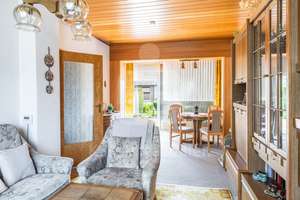 Reiheneckhaus mit Garten und Garage in schöner Lage in 50354 Alt-Hürth! – Die vollständige Adresse der Immobilie erhältst du vom Anbieter., 50354 Hürth – Vorschaubild 2