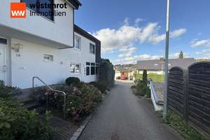 Schönes Reihenmittelhaus in Böblingen mit Garten, Balkon & Garage in zentraler und ruhiger Wohnlage – Die vollständige Adresse der Immobilie erhältst du vom Anbieter., 71032 Böblingen – Vorschaubild 31