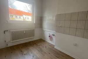 Ihr neues Wohlfühl-Zuhause: Helle 3-Zimmer-Wohnung mit Balkon in Salzgitter-Gebhardshagen – Eichenweg 17, 38229 Gebhardshagen, Salzgitter – Vorschaubild 5