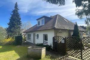 Haus mit Potenzial auf weitläufigem Grundstück