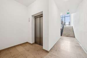 Neuwertige 1,5-Zimmer-Eigentumswohnung mit Balkon im Hochparterre in zentraler Lage Ingolstadts – Die vollständige Adresse der Immobilie erhältst du vom Anbieter., 85049 Mitte, Ingolstadt – Vorschaubild 9