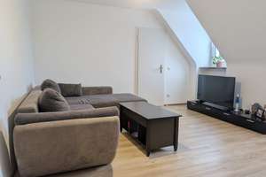 Nähe Wöhrder Wiese !  Helle moderne 3-Zi.-DG-Whg. 83 m², Laminat, 6. OG mit Aufzug – Die vollständige Adresse der Immobilie erhältst du vom Anbieter., 90489 Wöhrd, Nürnberg – Vorschaubild 2