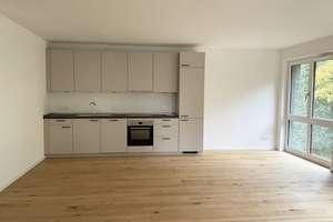 Direkt einziehen und Wohlfühlen! 4 Zimmer im Neubau, 2 Loggien, Einbauküche, Tageslichtbad, Gäste-WC – Hildesheimer Straße 442, 30519 Wülfel, Hannover – Vorschaubild 2