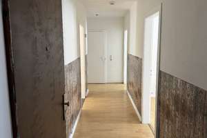 Schöne Familienwohnung in der Wiesenstr. 11 (nähe Weselerstraße) zu vermieten ! – Die vollständige Adresse der Immobilie erhältst du vom Anbieter., 47169 Marxloh, Duisburg – Vorschaubild 2
