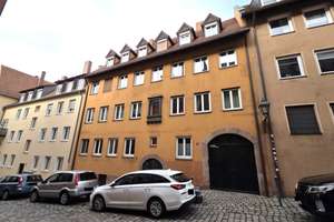 CITYWOHNEN ** gepflegte, lichtdurchflutete 3-Zi-DG-Wohnung im HISTORISCHEN BURGVIERTEL** – Radbrunnengasse 3, 90403 Altstadt, St. Sebald, Nürnberg – Vorschaubild 2