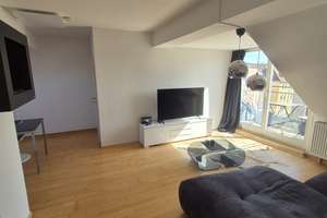 Freundliche helle 3-Zimmer-DG-Wohnung, sonniger Dach-Balkon hinter der Residenz – Sankt-Benedikt-Straße 11, 97072 Altstadt, Würzburg – Vorschaubild 9