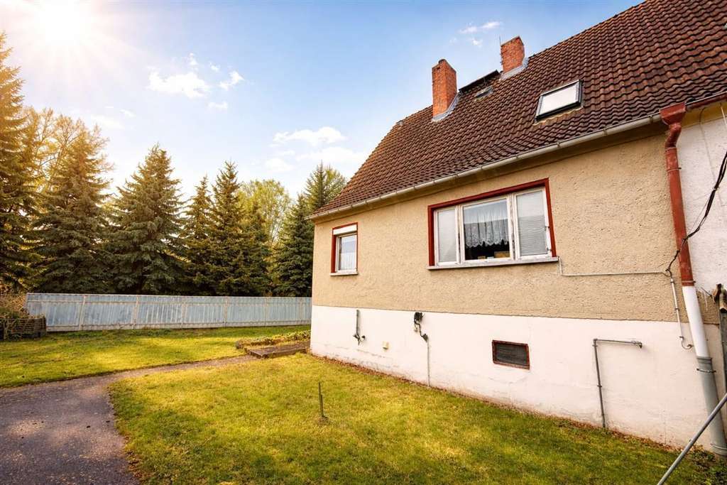 Immobilie in Reinsdorf - DHH mit Keller und Brunnen in idyllischer, dörflicher Lage mit guter Verkehrsanbindung - Bild 2