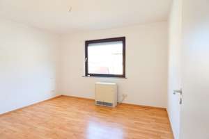 Wohnvielfalt in Meckesheim: Dreifamilienhaus mit Anbau, Garten und Garagen – Die vollständige Adresse der Immobilie erhältst du vom Anbieter., 74909 Meckesheim – Vorschaubild 5