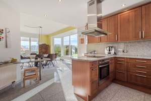High-End-Residenz am Feldrand, flexibel nutzbar mit weiterem Baupotenzial, 4 Garagen & 10 Stellpl. – Die vollständige Adresse der Immobilie erhältst du vom Anbieter., 61273 Wehrheim – Vorschaubild 9