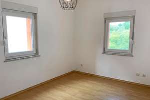 Zentral und trotzdem im Grünen! - Charmante Maisonettewohnung am Regenufer in Regensburg – 93057 Sallern-Gallingkofen, Regensburg – Vorschaubild 10