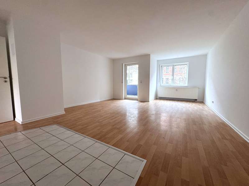 Zentrumsnahe 1-Raum-Wohnung mit Balkon - Photo 1