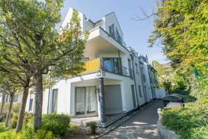 Exklusive, helle, ruhige 2-Zimmer-Wohnung mit Süd-West-Balkon in Wiesbaden-Bierstadt