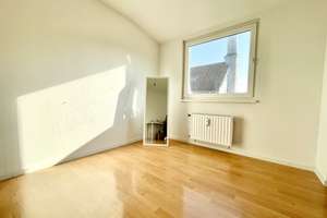 Geräumige 3-Zimmer-Wohnung im Dachgeschoss mit EBK... – Oskarstraße 6, 42283 Barmen, Wuppertal – Vorschaubild 7