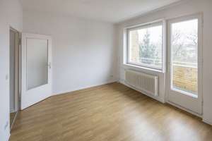 BEZUGSFREI – Top gepflegte 2-Zimmer Wohnung mit Südbalkon und perfektem Grundriss in Steglitz! – Flemmingstraße 7, 12163 Steglitz, Berlin – Vorschaubild 1