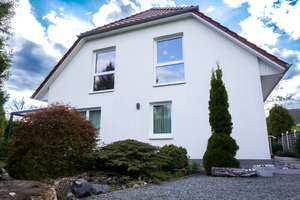 Modernes Einfamilienhaus mit Einliegerwohnung in ruhiger Lage von Neuengamme – Die vollständige Adresse der Immobilie erhältst du vom Anbieter., 21039 Neuengamme, Hamburg – Vorschaubild 1