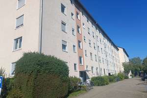Schöne  helle 2-ZKB mit Balkon in TOP Lage, KA-Oststadt – Berckmüllerstr. 1c, 76131 Oststadt, Karlsruhe – Vorschaubild 3