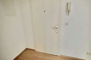 Renovierte & helle 2-Zimmerwohnung mit Balkon und Fahrstuhl in der Mitte Wiesbadens! – Yorckstrasse 24, 65185 Westend / Bleichstraße, Wiesbaden – Vorschaubild 11