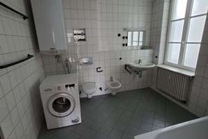 Renovierte, zentral gelegene und großzügig geschnittene Wohnung mit zwei Balkone – Juliuspromenade 64, 97070 Altstadt, Würzburg – Vorschaubild 4
