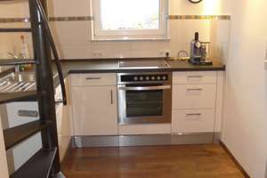 Ausgefallenes Appartement mit Einbauküche, Kaminofen und Stellplatz in Hofschaftslage von gräfrath – Obenflachsberg 11, 42653 Gräfrath, Solingen – Vorschaubild 6