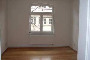 gemütlicher Altbau - mit Balkon - guter Zuschnitt, schöne Ausstattung – Weststraße 26, 99510 Apolda – Vorschaubild 2
