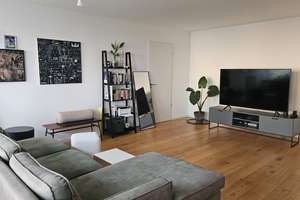Helle 2-Zimmer-Wohnung mit Alpenblick am Arabellapark