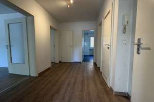 WOHNEN IM ERDGESCHOSS* - 3 Zimmer Wohnung mit Balkon in DU-Meiderich! – 47137 Mittelmeiderich, Duisburg – Vorschaubild 2