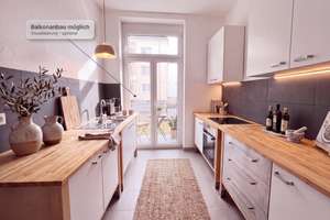 Sanierte 2.5 Zimmer Wohnung mit Balkon Möglichkeit in Ehrenfeld
