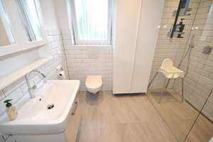 *** TOP-Wohnhaus mit pflegeleichtem Garten *** – Die vollständige Adresse der Immobilie erhältst du vom Anbieter., 53757 Sankt Augustin – Vorschaubild 18