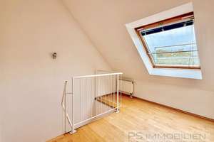 Charmante und helle  Maisonette-Wohnung mit Terrasse – 40474 Golzheim, Düsseldorf – Vorschaubild 9