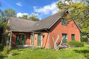 Bezugsfreies Ein- oder Zweifamilienhaus in zentraler Sackgassenlage – Leer (Kreis) – Vorschaubild 2