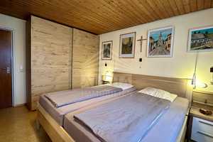 "WEITBLICK ÜBER AALEN"
Gemütliches Reihenendhaus mit Einliegerwohnung in begehrtem Stadtteil von AA – Ostalbkreis – Vorschaubild 7