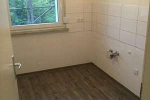 Hier lässt es sich aushalten: günstige 3-Zimmer-Wohnung – Kuesterwiese 9 A, 33611 Schildesche, Bielefeld – Vorschaubild 3