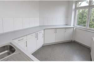 Cashflow-Immobilie in Bahnhofsnähe | 22 Apartments od. WE | Monteure, Co-Living, Airbnb,Vereine,Inst – Jenaer Str. 5-7, 41065 Gladbach, Mönchengladbach – Vorschaubild 3