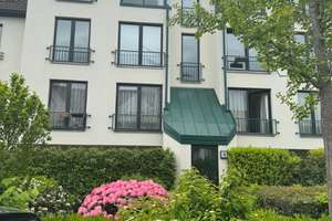Modern möblierte 1-Zimmer-Wohnung, provisionsfrei mit Terrasse & Tiefgarage Düsseldorf-Mörsenbroich
