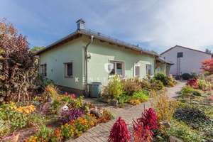 KENSINGTON - Exklusiv -
Bungalow in zentraler Lage von Rangsdorf als Kapitalanlage! – Die vollständige Adresse der Immobilie erhältst du vom Anbieter., 15834 Rangsdorf – Vorschaubild 2