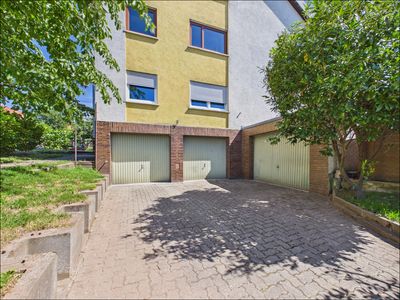 Freistehendes Mehrfamilienhaus mit 3 Wohneinheiten und Bebauungspotenzial in gefragter Lage