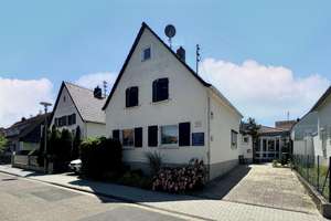 Einfamilienhaus und Praxisgebäude mit ca. 250 m² Wohn-und Nutzfläche in Neustadt a. d. Weinstraß – Die vollständige Adresse der Immobilie erhältst du vom Anbieter., 67435 Lachen-Speyerdorf, Neustadt an der Weinstraße – Vorschaubild 1