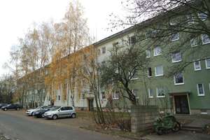 Leipzig-Sellerhausen - kleine 4-Zimmer-Wohnung mit Balkon und Wannenbad in ruhiger, grüner Umgebung – Leonhard-Frank-Straße 13, 4318 Sellerhausen-Stünz, Leipzig – Vorschaubild 3