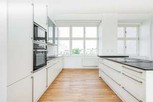 Großzügiges Wohnen mit Stil – Exklusive 4-Zimmer-Wohnung mit über 172 m² und Westterrassen – Die vollständige Adresse der Immobilie erhältst du vom Anbieter., 14167 Lichterfelde, Berlin – Vorschaubild 5