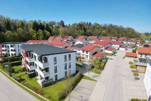 MODERN - HELL - BEZUGSFREI
3-Zimmer-Eigentumswohnung mit Balkon in Schongau – Die vollständige Adresse der Immobilie erhältst du vom Anbieter., 86956 Schongau – Vorschaubild 13