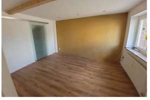 Modernisierte 2-Zimmer-Wohnung mit Garten, Einbauküche & Stellplatz in Heinsberg-Porselen