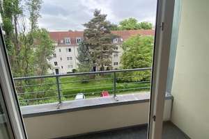 Kreative Leute aufgepasst, hübsches kleines Dachgeschoß mit kleiner Loggia offen! – Die vollständige Adresse der Immobilie erhältst du vom Anbieter., 1237 Seidnitz/Dobritz, Dresden – Vorschaubild 5