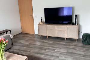 großzügige DG-Wohnung: 3 Zimmer, Wohnküche, modernes Bad – Hildegardstraße 18, 45888 Bulmke-Hüllen, Gelsenkirchen – Vorschaubild 1