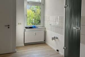 Eindrucksvolle Familienwohnung mit Wintergarten und Balkon in elbnaher Umgebung! – Die vollständige Adresse der Immobilie erhältst du vom Anbieter., 1279 Tolkewitz/Seidnitz-Nord, Dresden – Vorschaubild 6