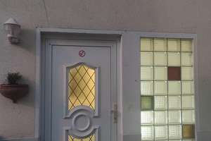 Möbliertes WG-Zimmer nahe der Uni Stuttgart
 – Alpenrosenstraße 18, 70563 Vaihingen-Mitte, Stuttgart – Vorschaubild 2
